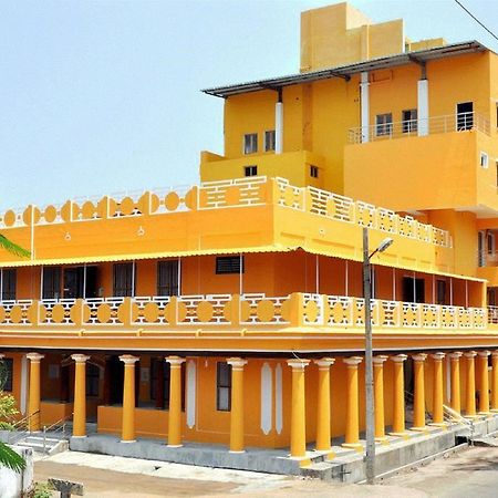Hotel Anandhiram Heritage Карайкал Екстериор снимка