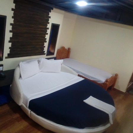 Hotel Anandhiram Heritage Карайкал Екстериор снимка