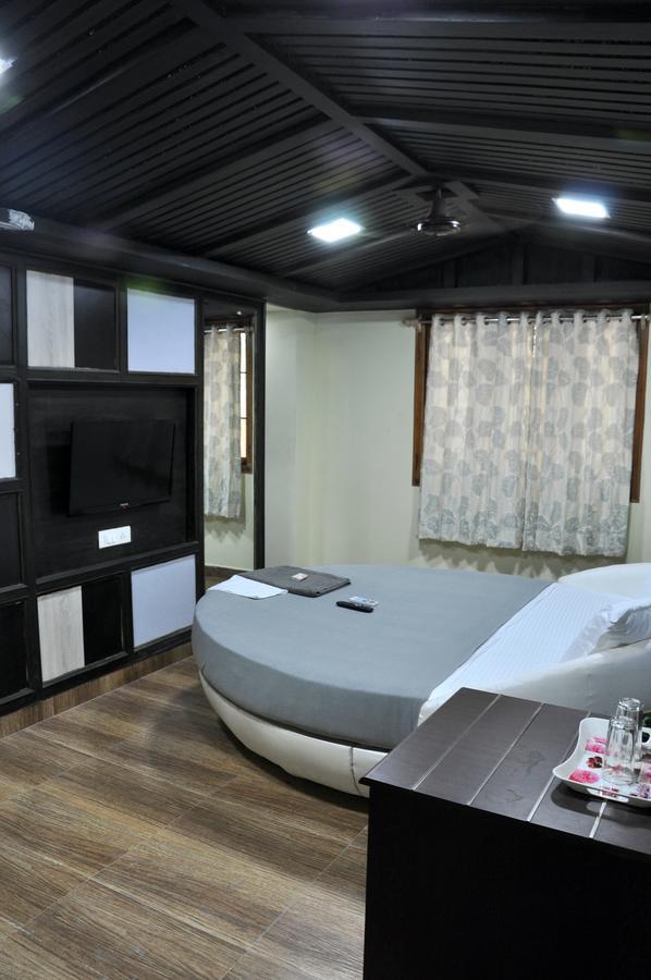 Hotel Anandhiram Heritage Карайкал Екстериор снимка