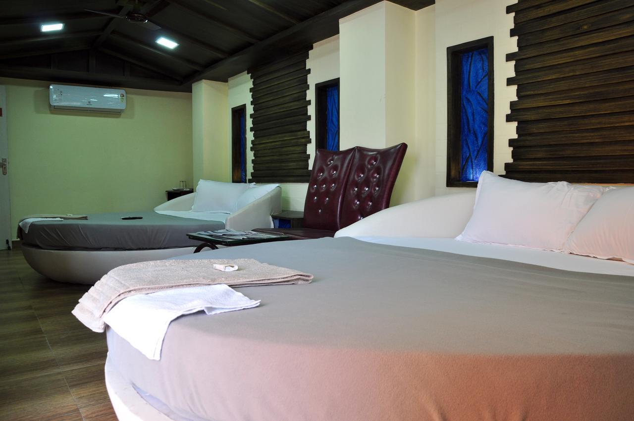 Hotel Anandhiram Heritage Карайкал Екстериор снимка