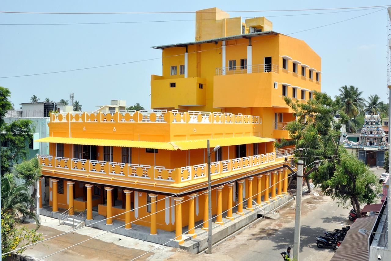 Hotel Anandhiram Heritage Карайкал Екстериор снимка