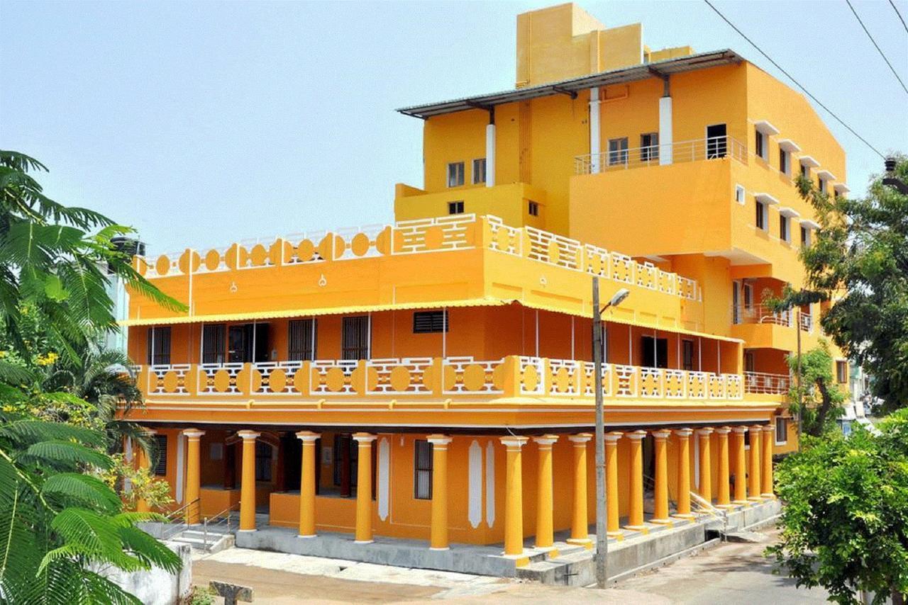 Hotel Anandhiram Heritage Карайкал Екстериор снимка